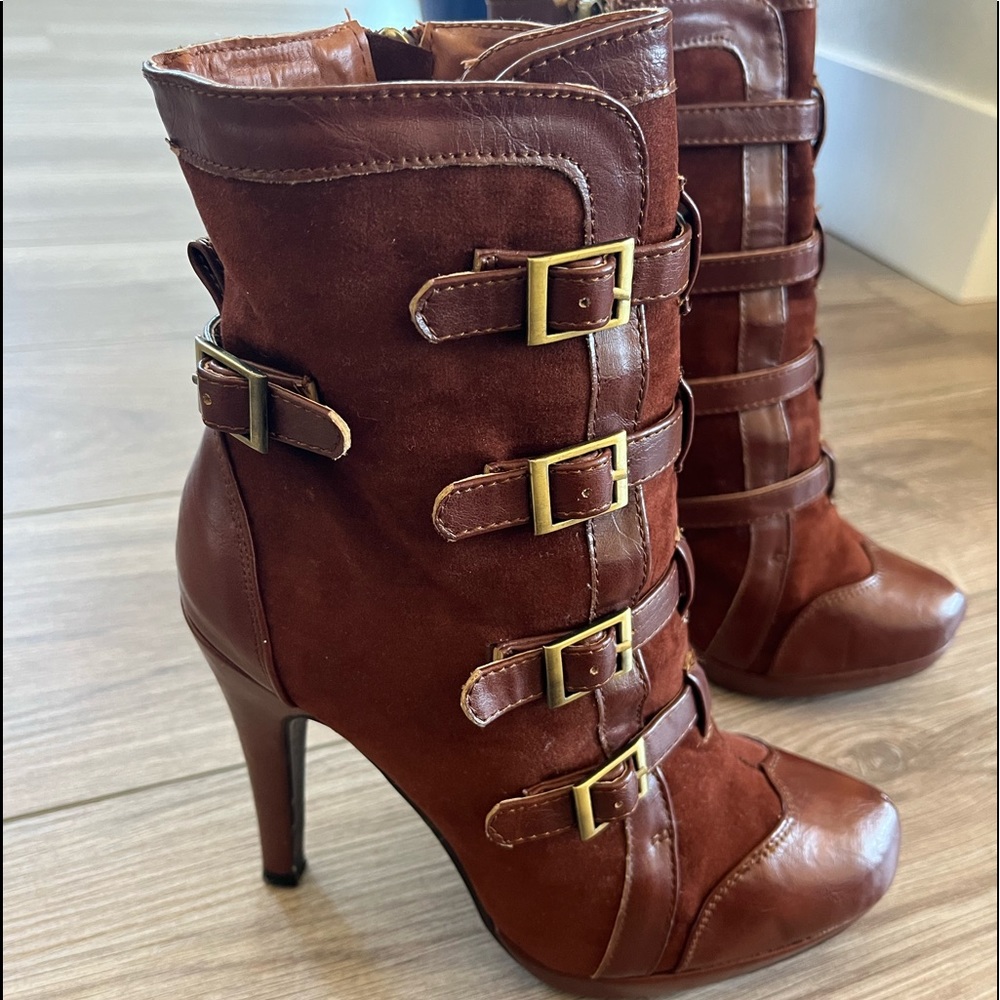 Gorgeous brown 3”  high heel boots! - Picture 2 of 4